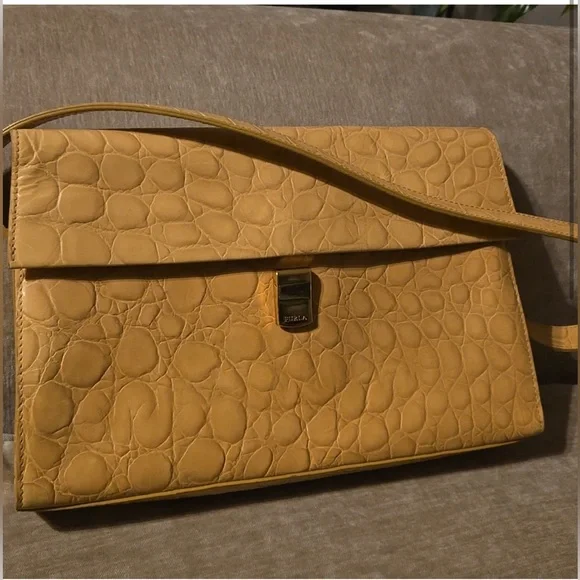 Furla croc-embossed Elegant Tan Leather Shoulder Bag - Picture 3 of 11